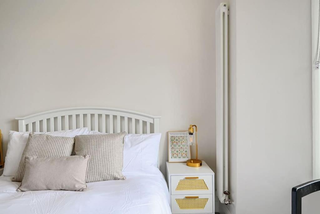 Stunning Spacious Duplex With Garden 141A Hastings Exteriör bild