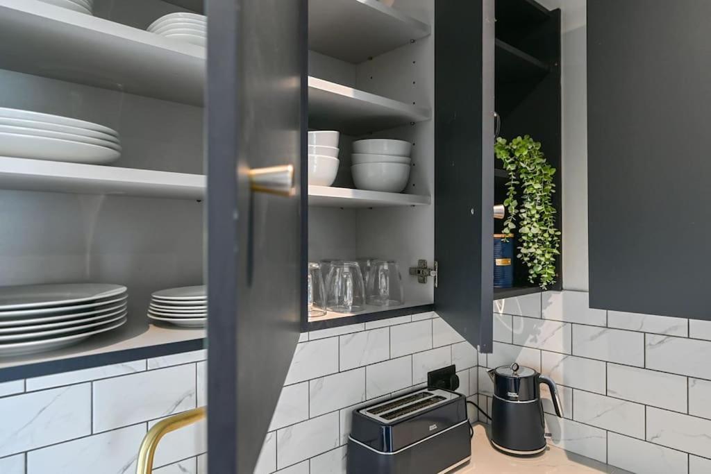 Stunning Spacious Duplex With Garden 141A Hastings Exteriör bild