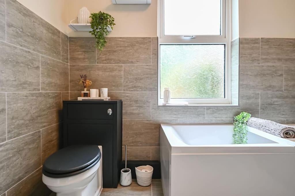 Stunning Spacious Duplex With Garden 141A Hastings Exteriör bild